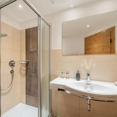 Gaestehaus Raphaela Apartment *