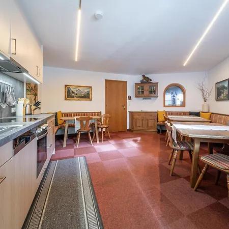 Apartman Gaestehaus Raphaela Sölden