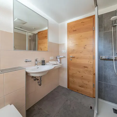 Gaestehaus Raphaela Apartment Solden